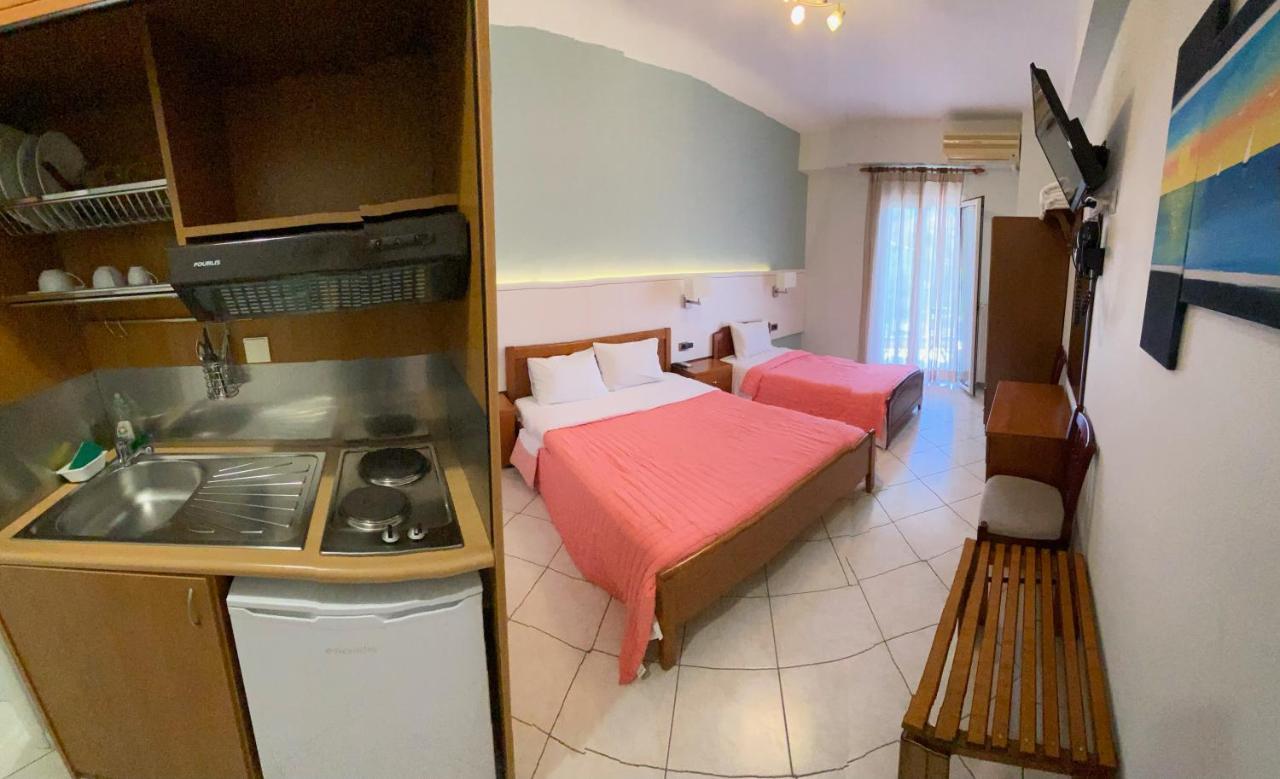 Paradosi Rooms Igoemenitsa Buitenkant foto