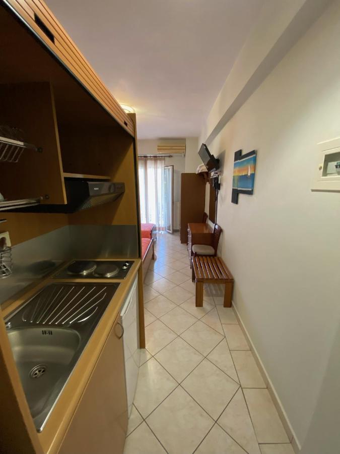 Paradosi Rooms Igoemenitsa Buitenkant foto