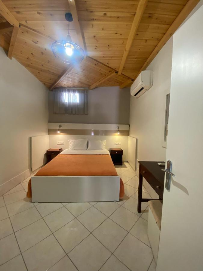 Paradosi Rooms Igoemenitsa Buitenkant foto