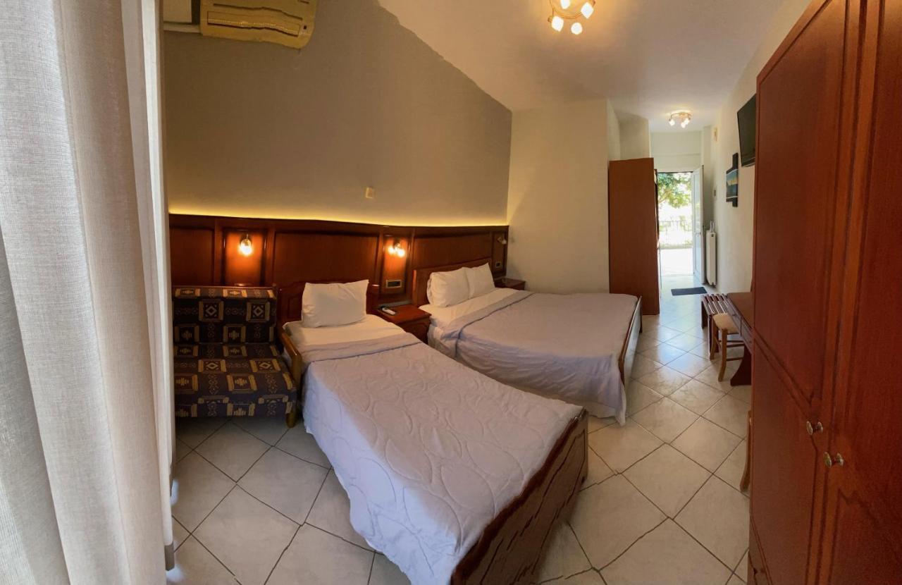Paradosi Rooms Igoemenitsa Buitenkant foto