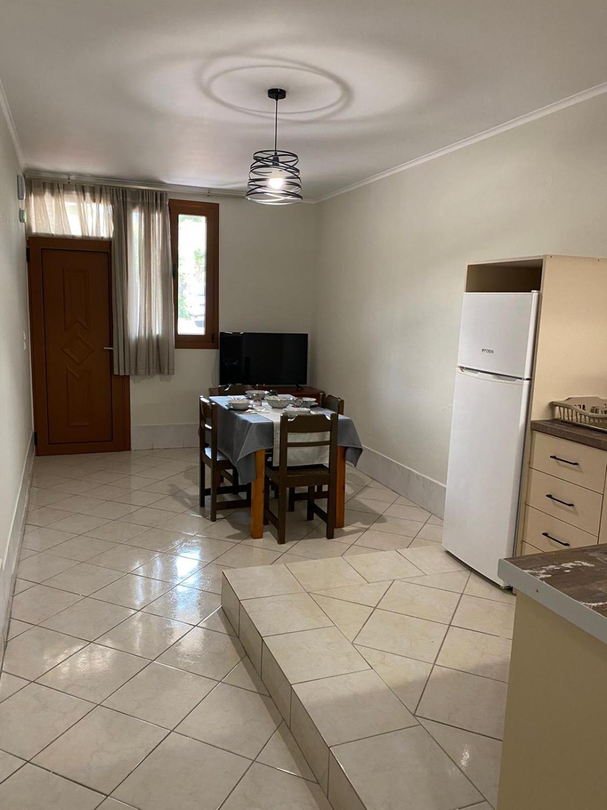 Paradosi Rooms Igoemenitsa Buitenkant foto